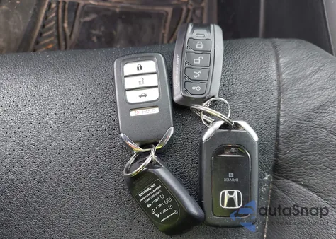 2014 Honda Accord Ex-L V-6 z USA, uszkodzony, nr VIN 1HGCR3F86EA017647